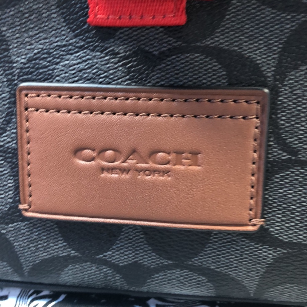 100%Authentic COACH shoulder bag - Picture 2 of 5